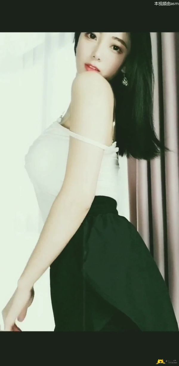 婉妹飞机自拍视频 (1)