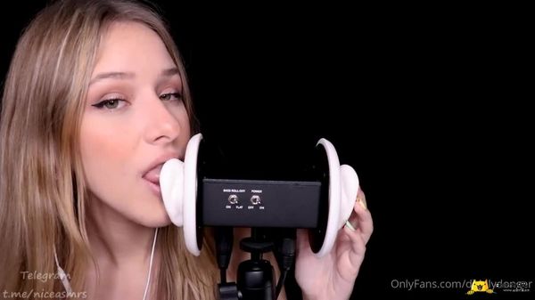 Diddly onlyfans ASMR福利 舔耳抓胸