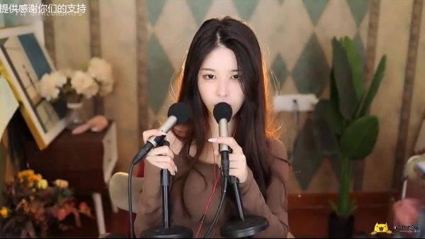 虎牙抱抱er ASMR福利舔耳口腔音