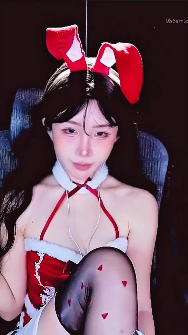 秋水 20241225圣诞节视频-纯欲兔女郎的服侍