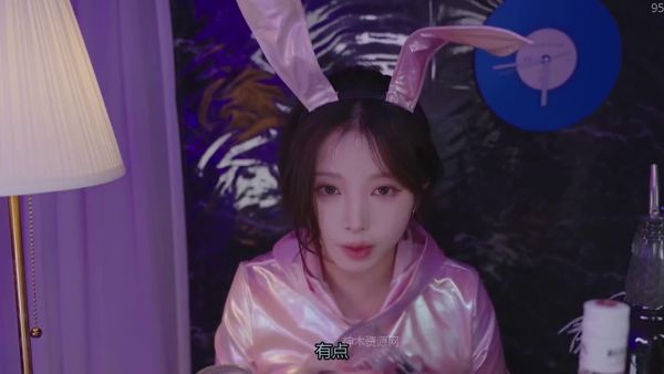Yoon ying ASMR给你带来安慰的调酒师兔女郎